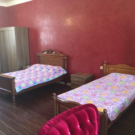 Hotel Family Батуми Экстерьер фото