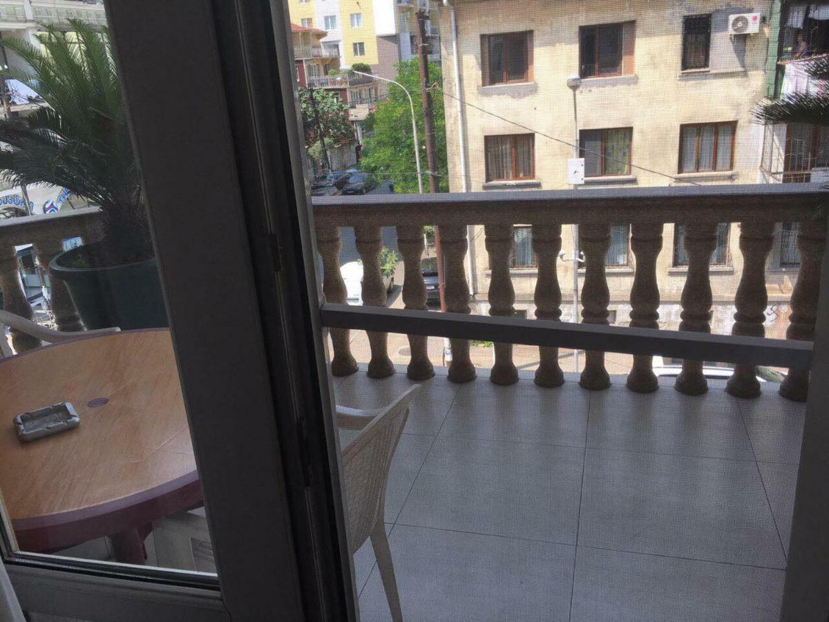 Hotel Family Батуми Экстерьер фото
